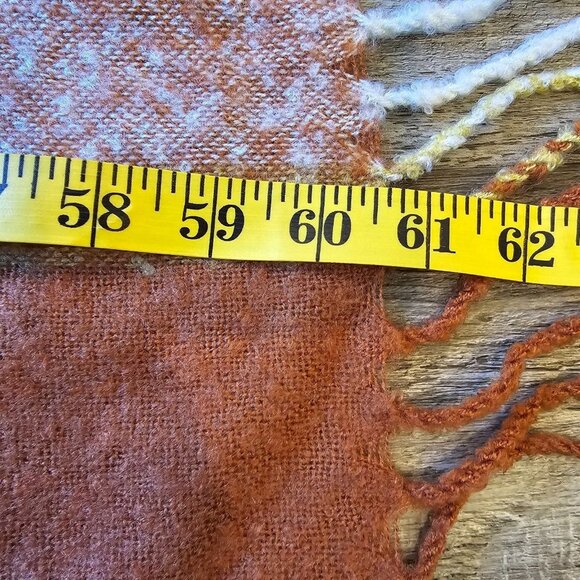 Linens N Things Throw Blanket Plaid Camp Stadium Fringe Picnic Parade Cabin - Picture 4 of 8